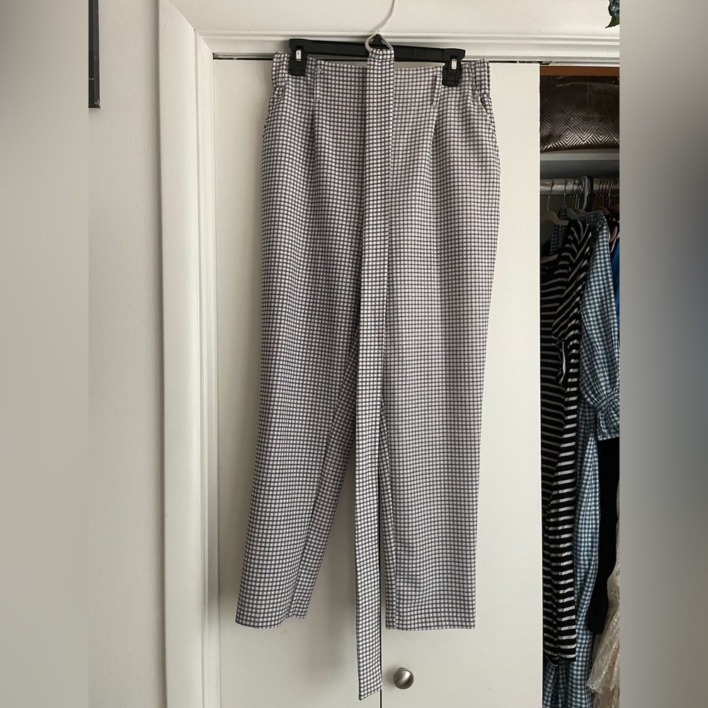 Grid patterned high waisted trousers